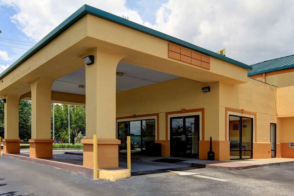 Quality Inn Auburn Campus Area I-85 Exterior photo